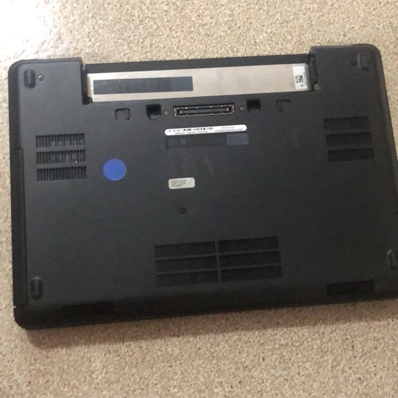 Latitude e5440 gaming laptop - Picture 3 of 3